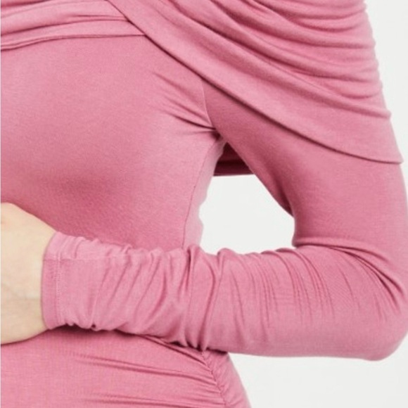 NWOT Motherhood Maternity Off-The-Shoulder Pink Maternity Dress Photoshoot Gown - Picture 9 of 9